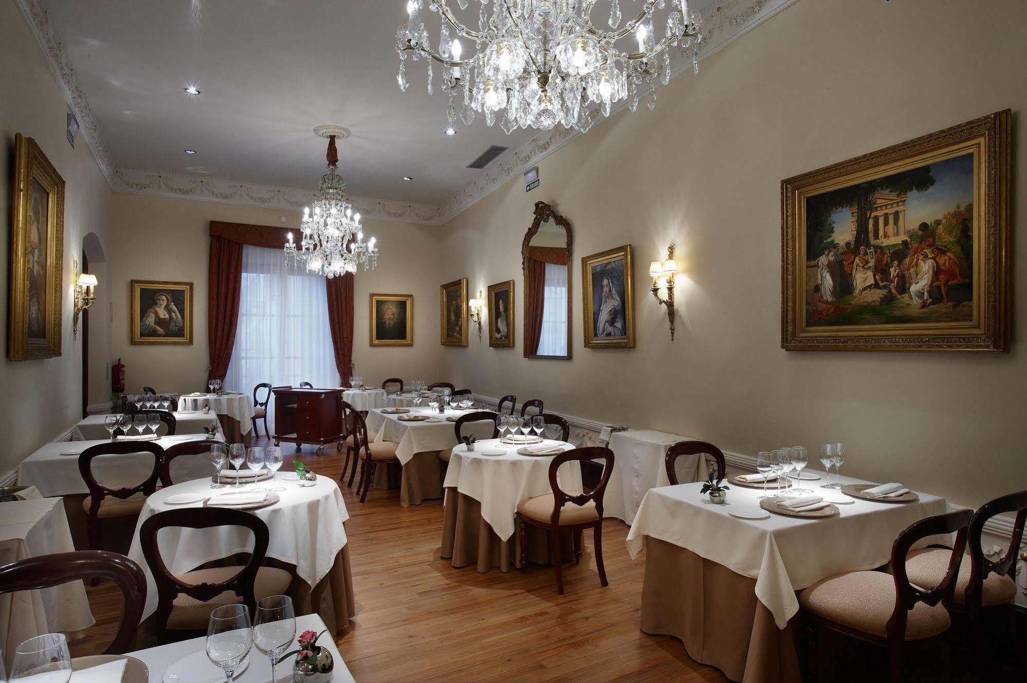 Palacio Guendulain 4*